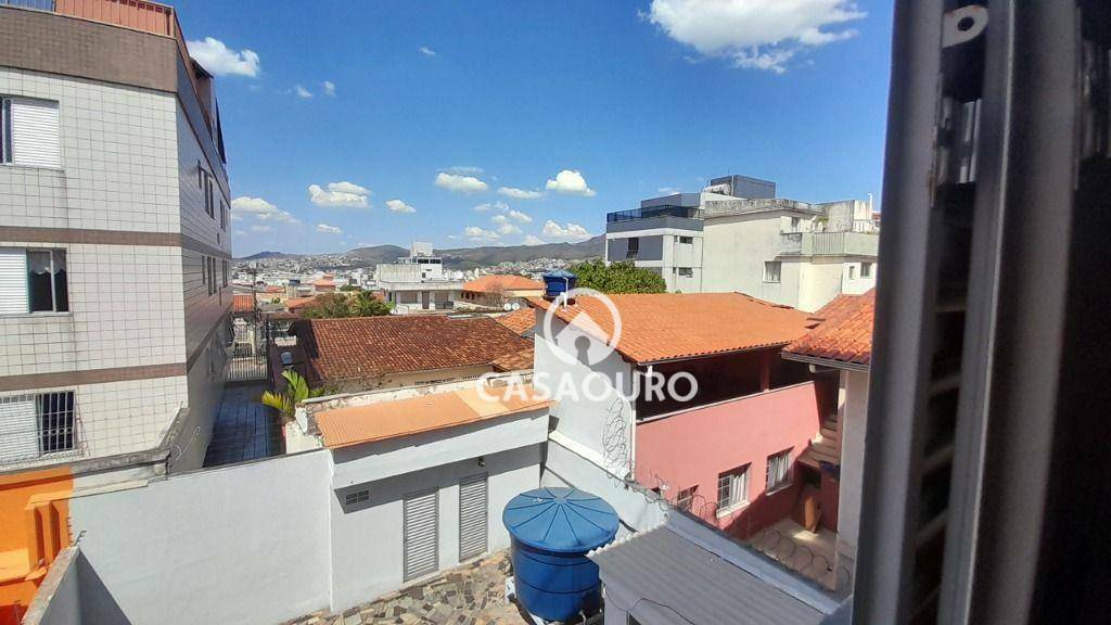 Apartamento à venda com 3 quartos, 118m² - Foto 12