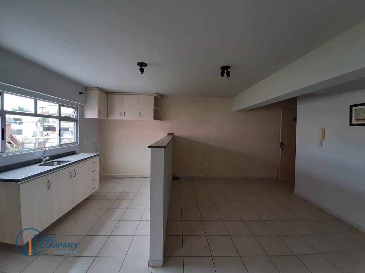 Apartamento para alugar com 1 quarto, 60m² - Foto 9