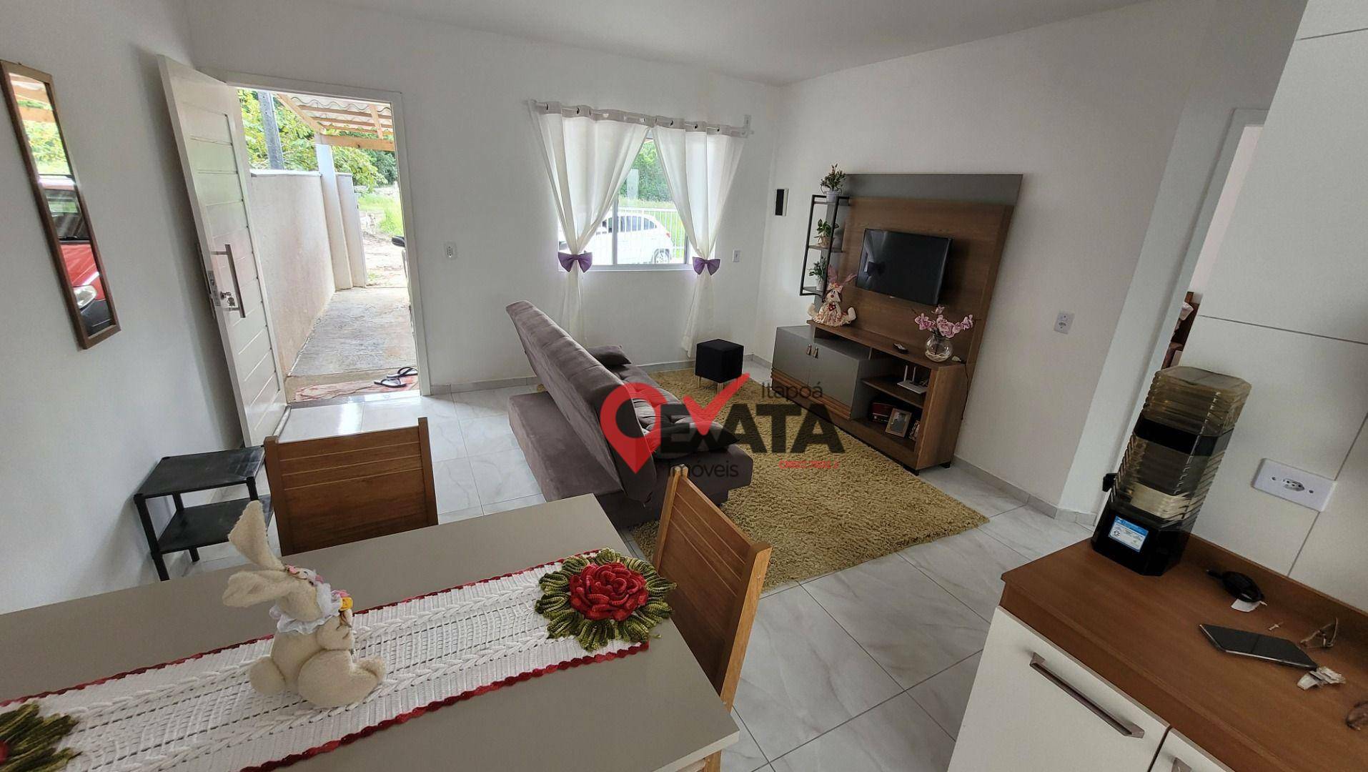 Casa à venda com 2 quartos, 55m² - Foto 2