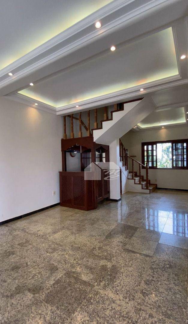 Casa de Condomínio à venda com 4 quartos, 350m² - Foto 8