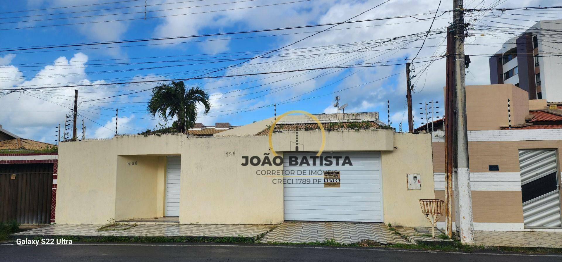 Casa de Condomínio à venda com 3 quartos, 212m² - Foto 2