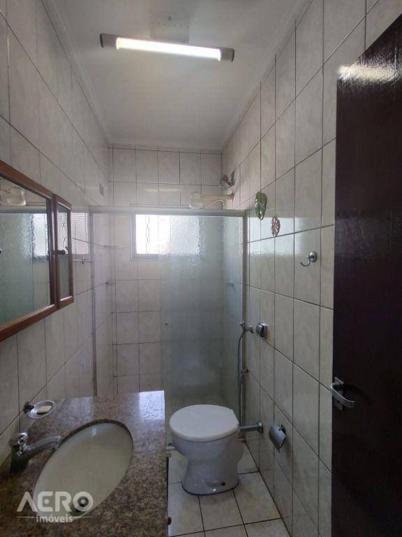 Casa à venda com 3 quartos, 150m² - Foto 10