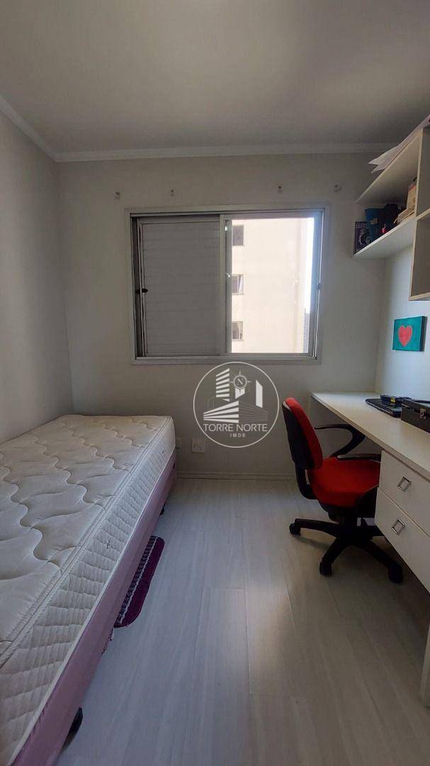 Apartamento à venda com 3 quartos, 81m² - Foto 11