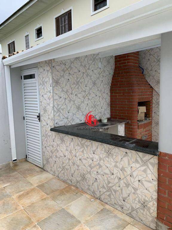 Casa para alugar com 3 quartos, 178m² - Foto 13
