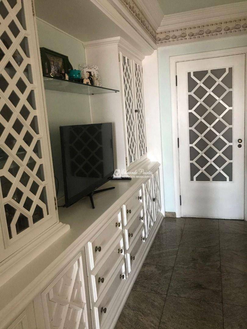 Apartamento à venda com 4 quartos, 230m² - Foto 15