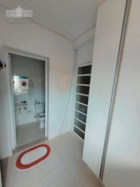 Apartamento para alugar com 3 quartos, 175m² - Foto 8