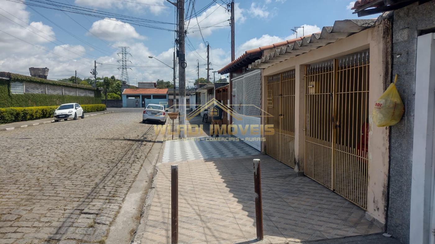 Casa à venda com 2 quartos, 150m² - Foto 4