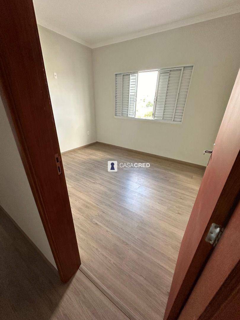 Casa à venda com 3 quartos, 310m² - Foto 12