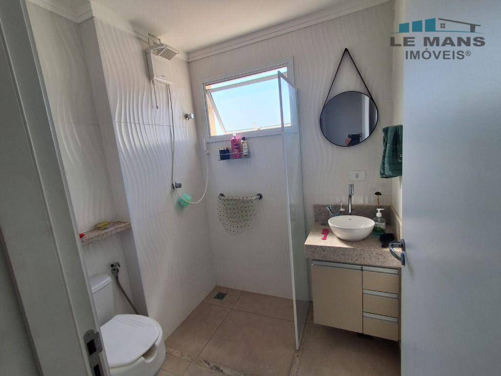 Apartamento à venda com 2 quartos, 74m² - Foto 28