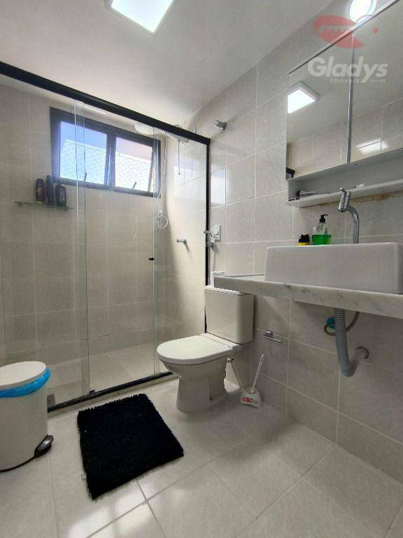 Apartamento à venda com 3 quartos, 107m² - Foto 17