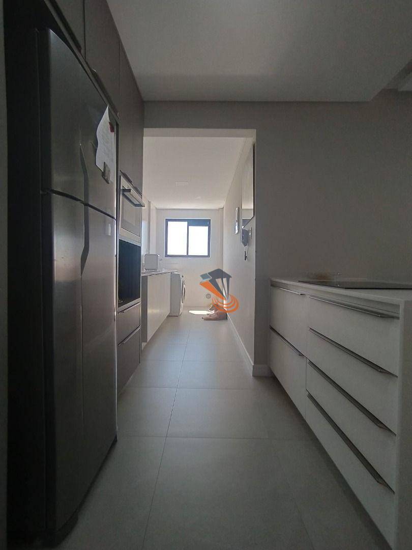 Apartamento à venda com 2 quartos, 71m² - Foto 3