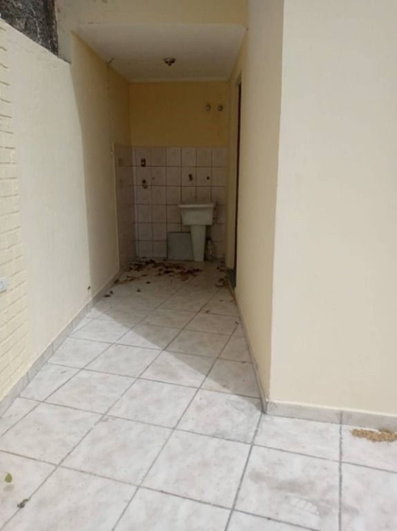 Sobrado à venda com 2 quartos, 70m² - Foto 5