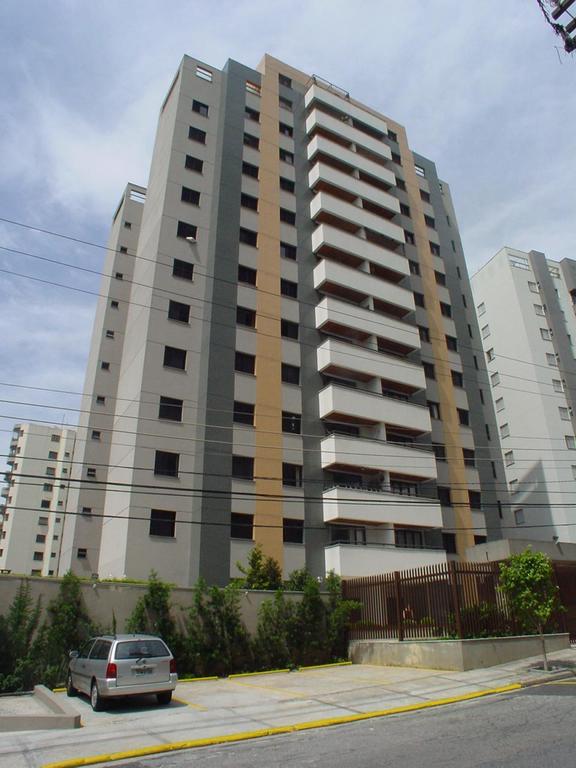 Apartamento à venda com 3 quartos, 109m² - Foto 1