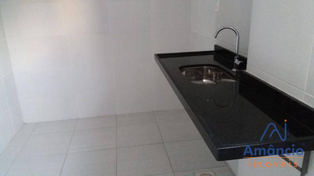 Apartamento à venda com 3 quartos, 70m² - Foto 10