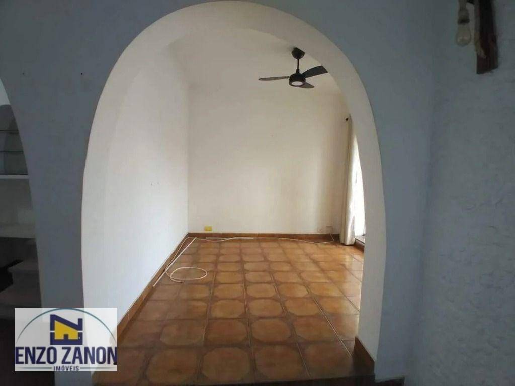 Sobrado para alugar com 3 quartos, 200m² - Foto 4