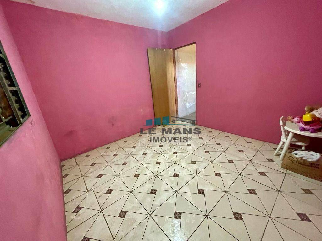 Casa à venda com 3 quartos, 200m² - Foto 8