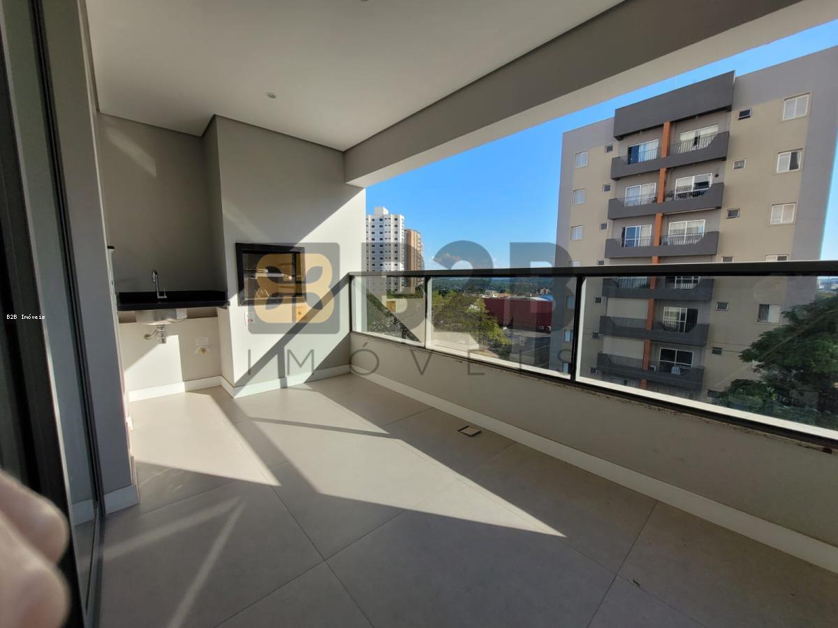 Apartamento à venda com 2 quartos, 77m² - Foto 1