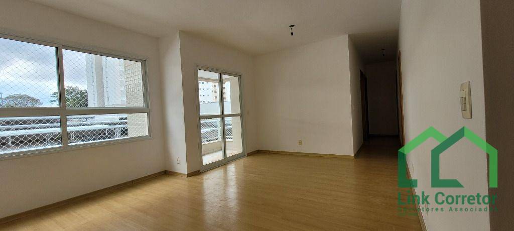 Apartamento à venda com 3 quartos, 83m² - Foto 1