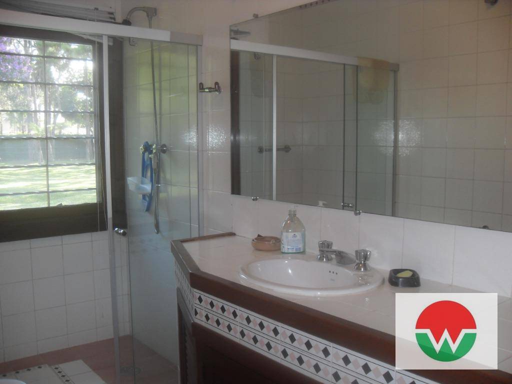 Casa de Condomínio à venda com 4 quartos, 400m² - Foto 4