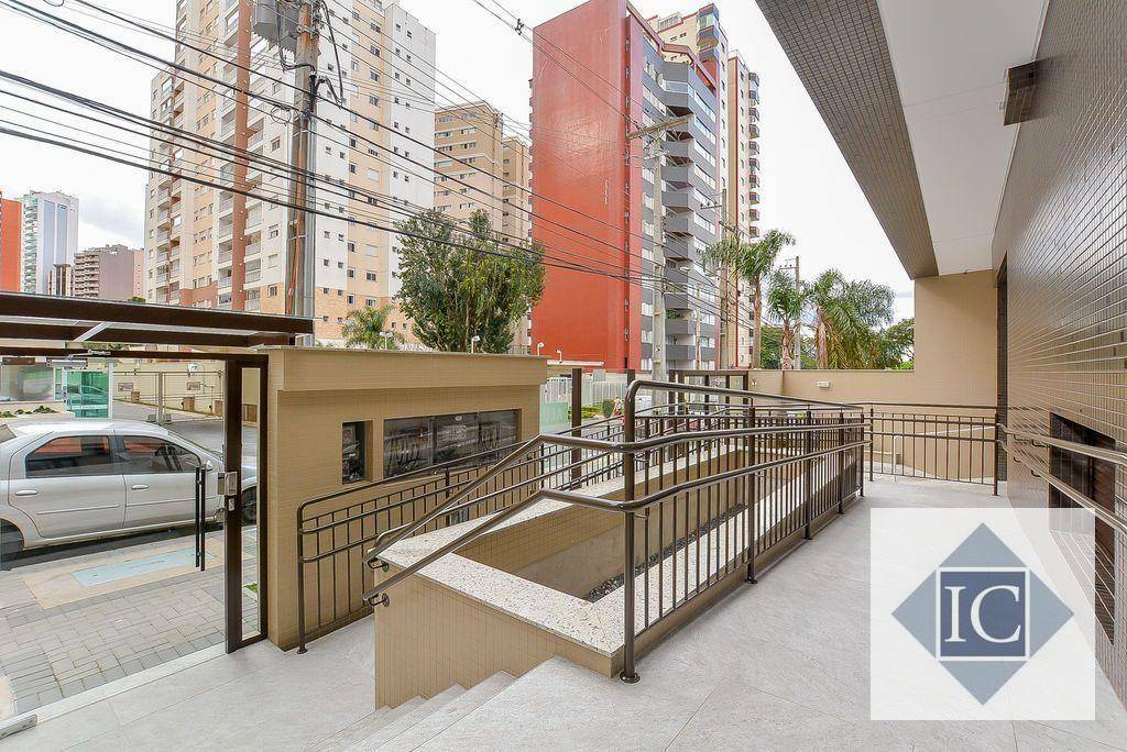 Apartamento à venda com 1 quarto, 45m² - Foto 31