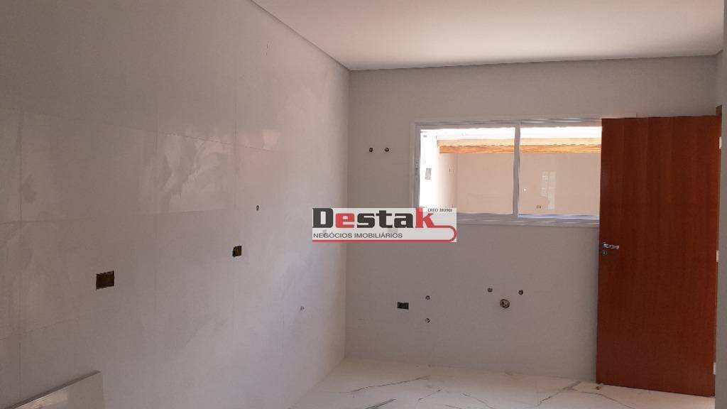 Sobrado à venda com 3 quartos, 175m² - Foto 1