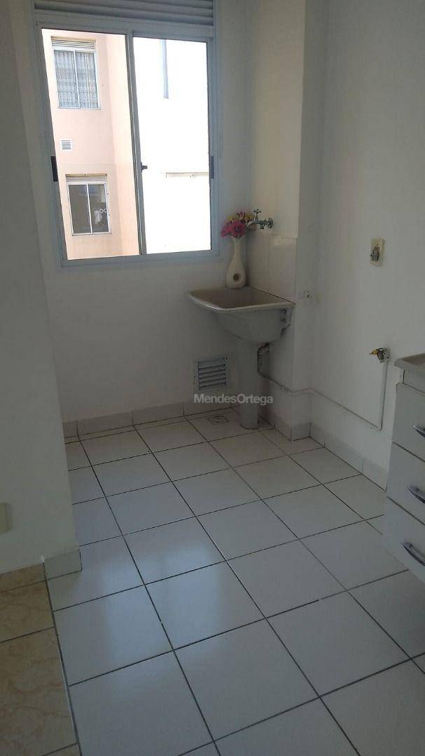 Apartamento para alugar com 2 quartos, 47m² - Foto 8