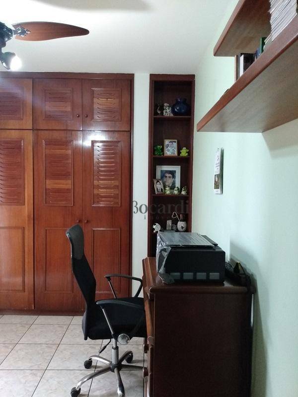 Apartamento à venda com 2 quartos, 100m² - Foto 28