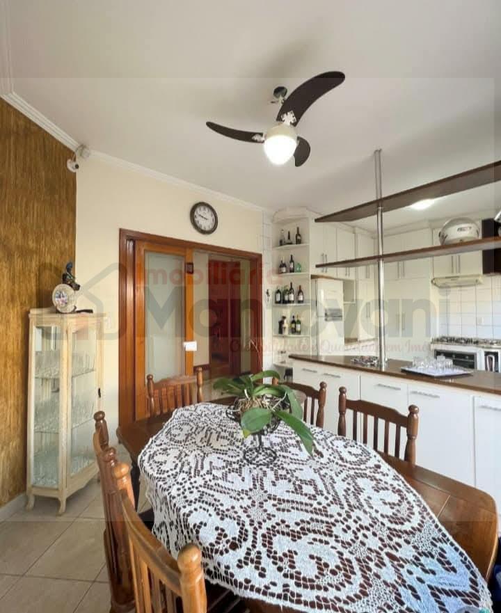 Casa à venda com 3 quartos, 540m² - Foto 3