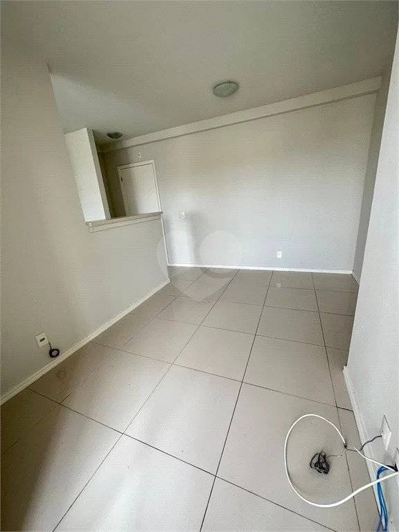 Apartamento à venda com 2 quartos, 57m² - Foto 7