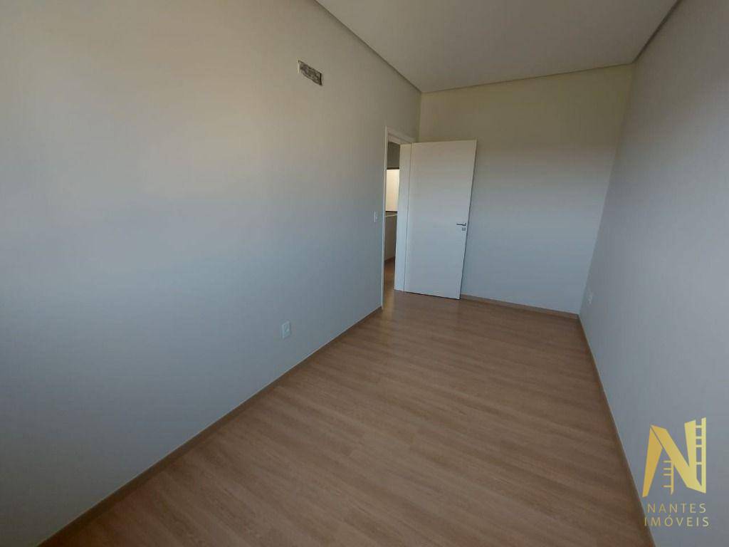 Casa à venda com 3 quartos, 110m² - Foto 14