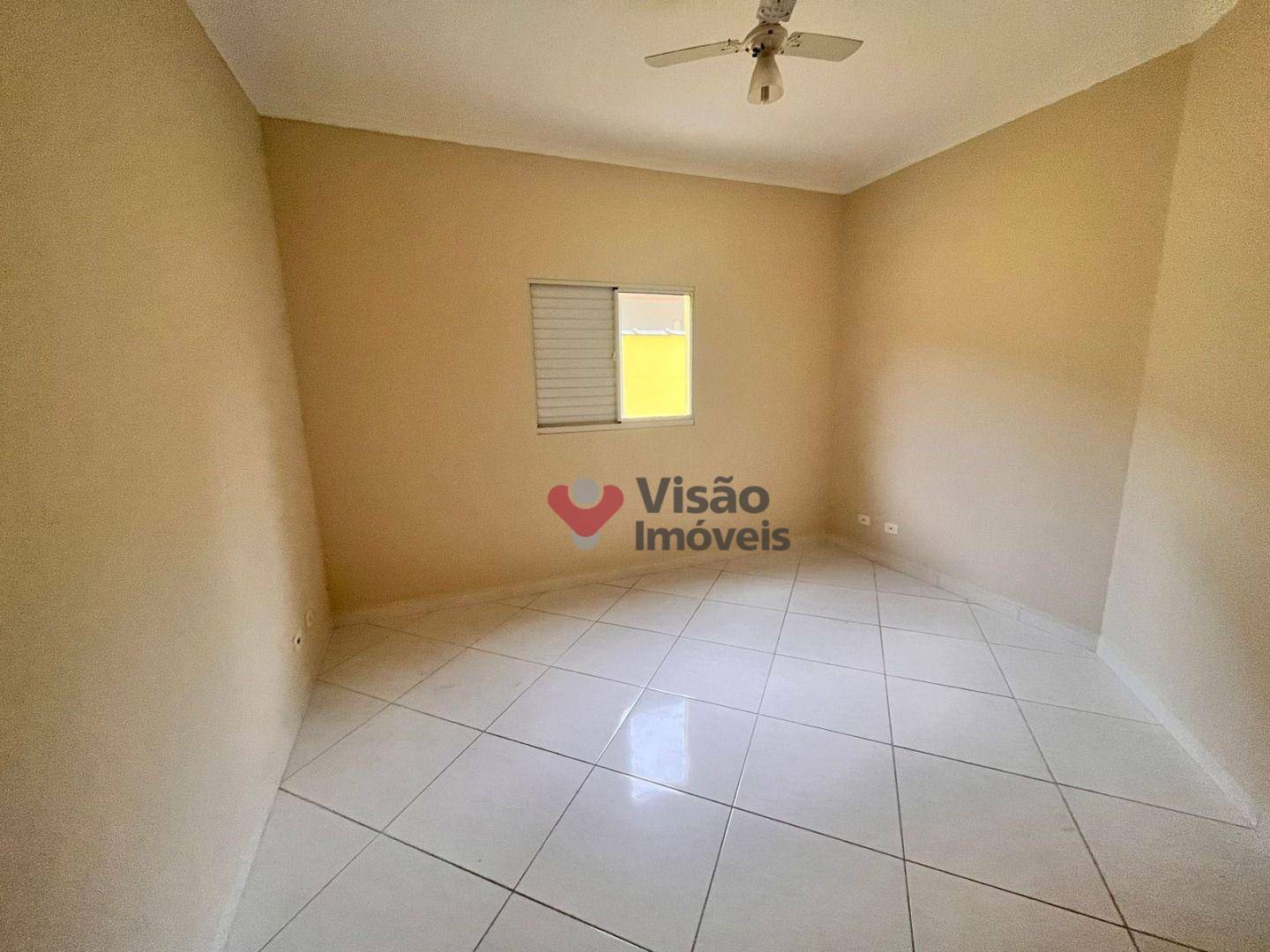 Casa à venda com 3 quartos, 220m² - Foto 5