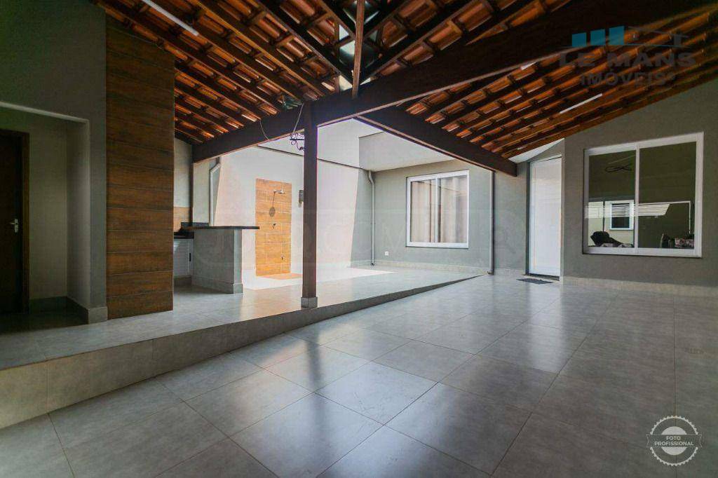 Casa à venda com 3 quartos, 150m² - Foto 3