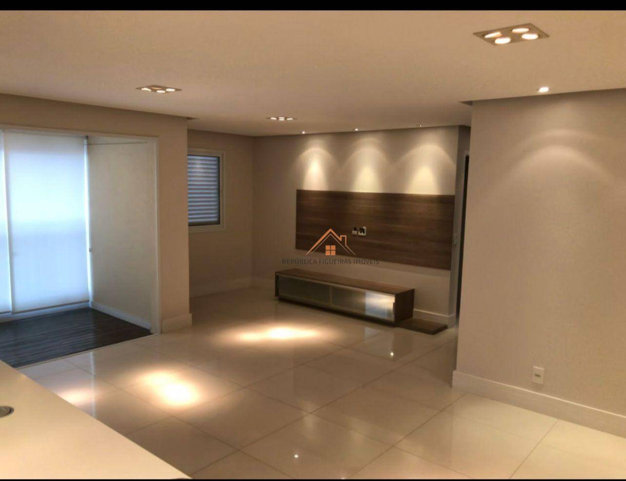 Apartamento para alugar com 2 quartos, 84m² - Foto 16