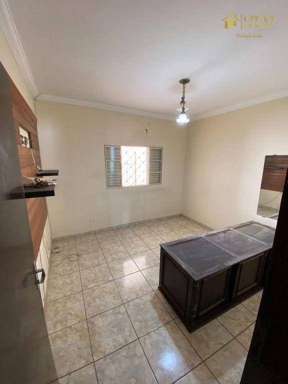 Casa à venda com 4 quartos, 195m² - Foto 10