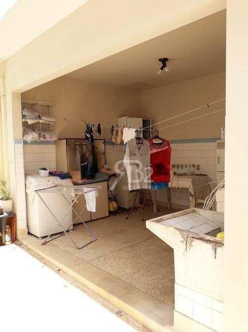 Casa à venda com 3 quartos, 260m² - Foto 4