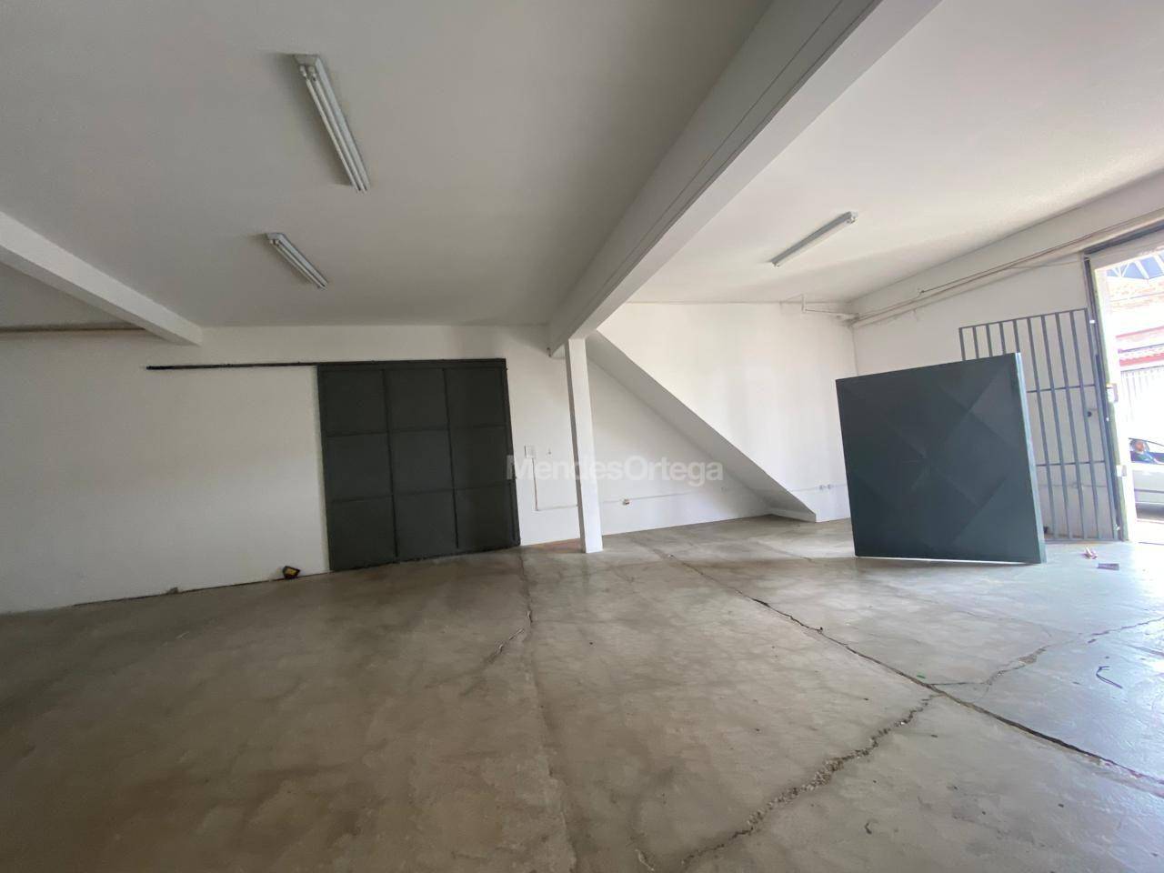 Loja-Salão para alugar, 251m² - Foto 2