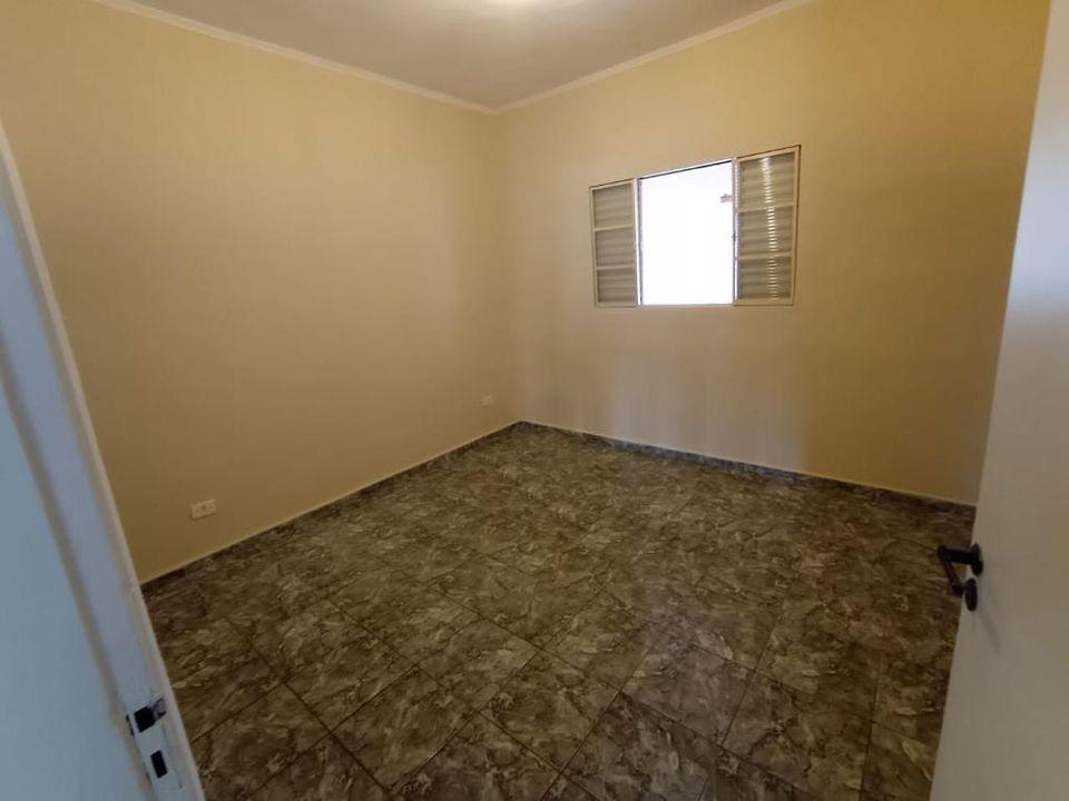 Casa à venda com 3 quartos, 180m² - Foto 2