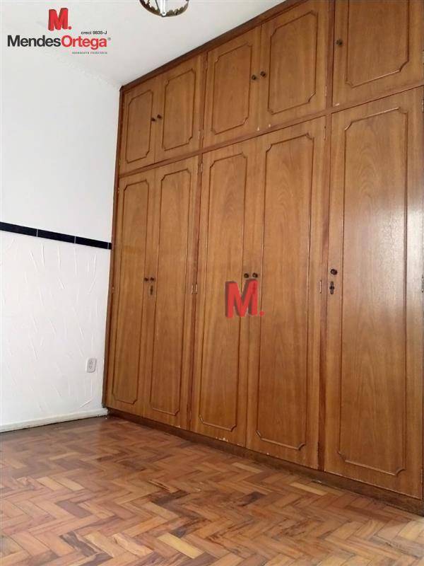 Casa para alugar com 3 quartos, 375m² - Foto 19