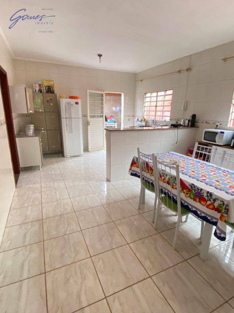 Casa à venda com 3 quartos, 146m² - Foto 7