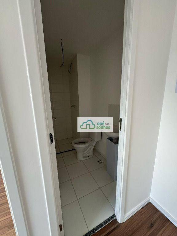 Apartamento à venda com 2 quartos, 36m² - Foto 11