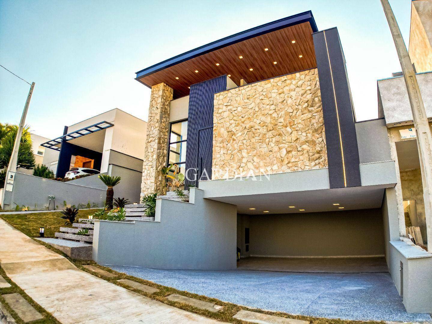 Casa de Condomínio à venda com 3 quartos, 305m² - Foto 4