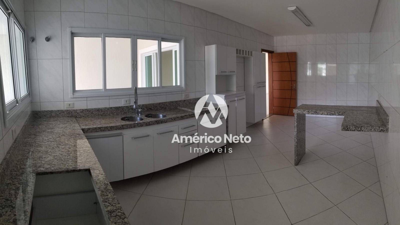 Casa à venda e aluguel com 3 quartos, 340m² - Foto 13