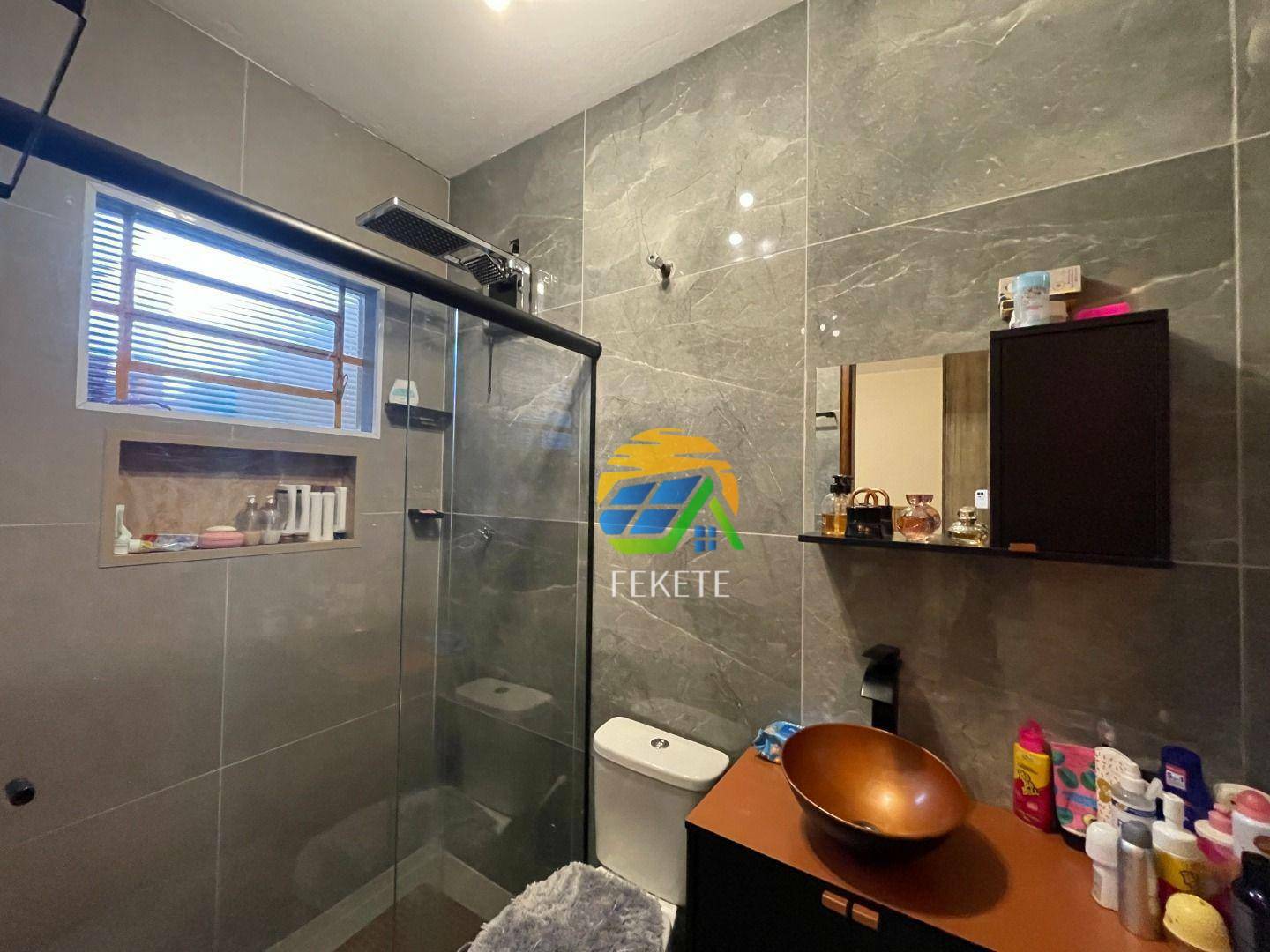 Sobrado à venda com 2 quartos, 128m² - Foto 4