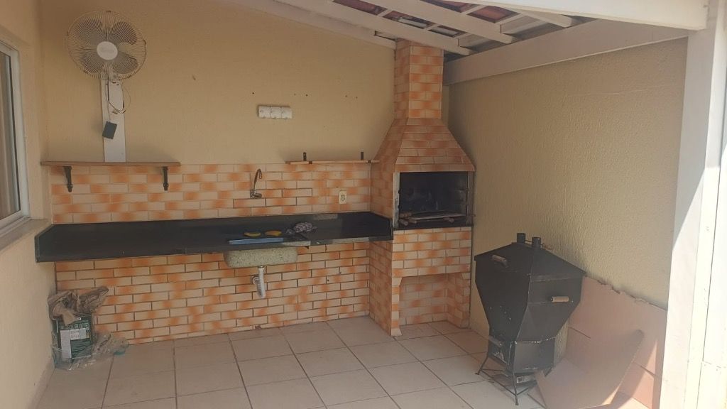 Casa de Condomínio para alugar com 3 quartos, 100m² - Foto 16