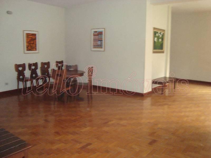 Apartamento à venda com 3 quartos, 218m² - Foto 2