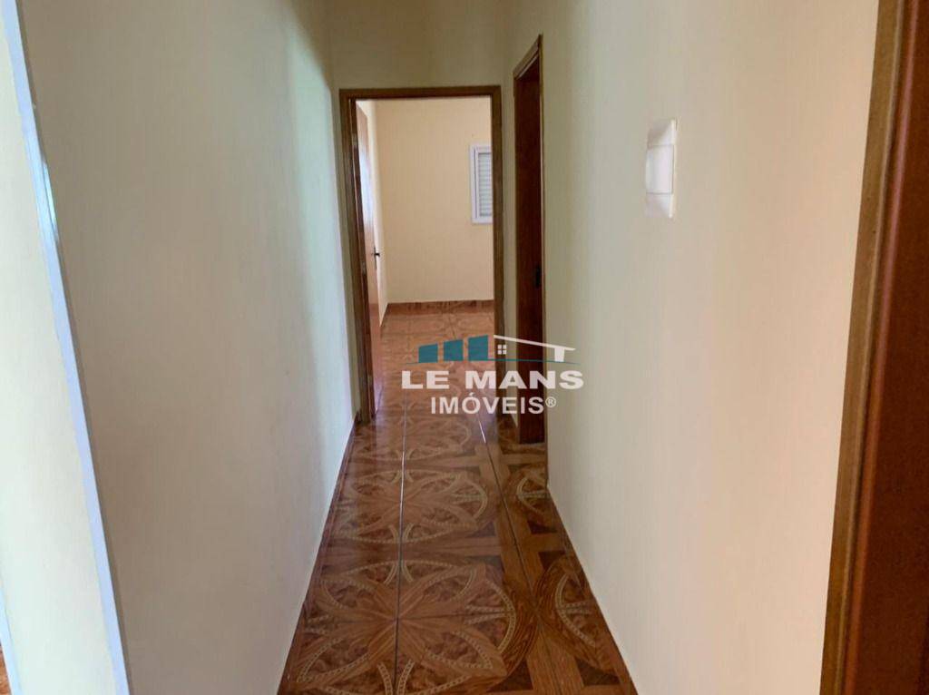 Casa à venda com 3 quartos, 211m² - Foto 19