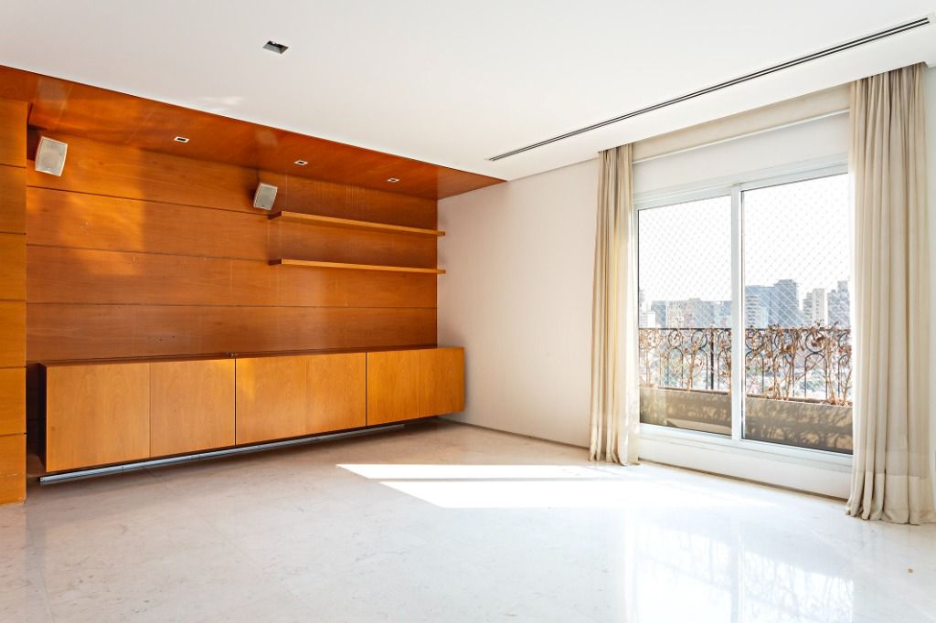 Apartamento para alugar com 2 quartos, 276m² - Foto 19