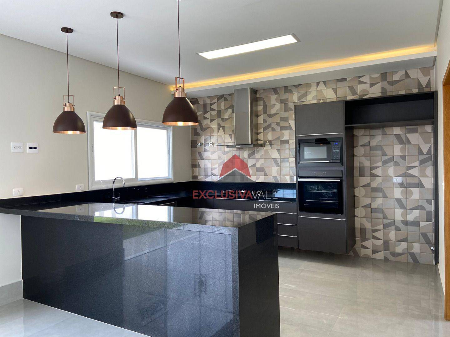 Casa de Condomínio à venda com 4 quartos, 291m² - Foto 8