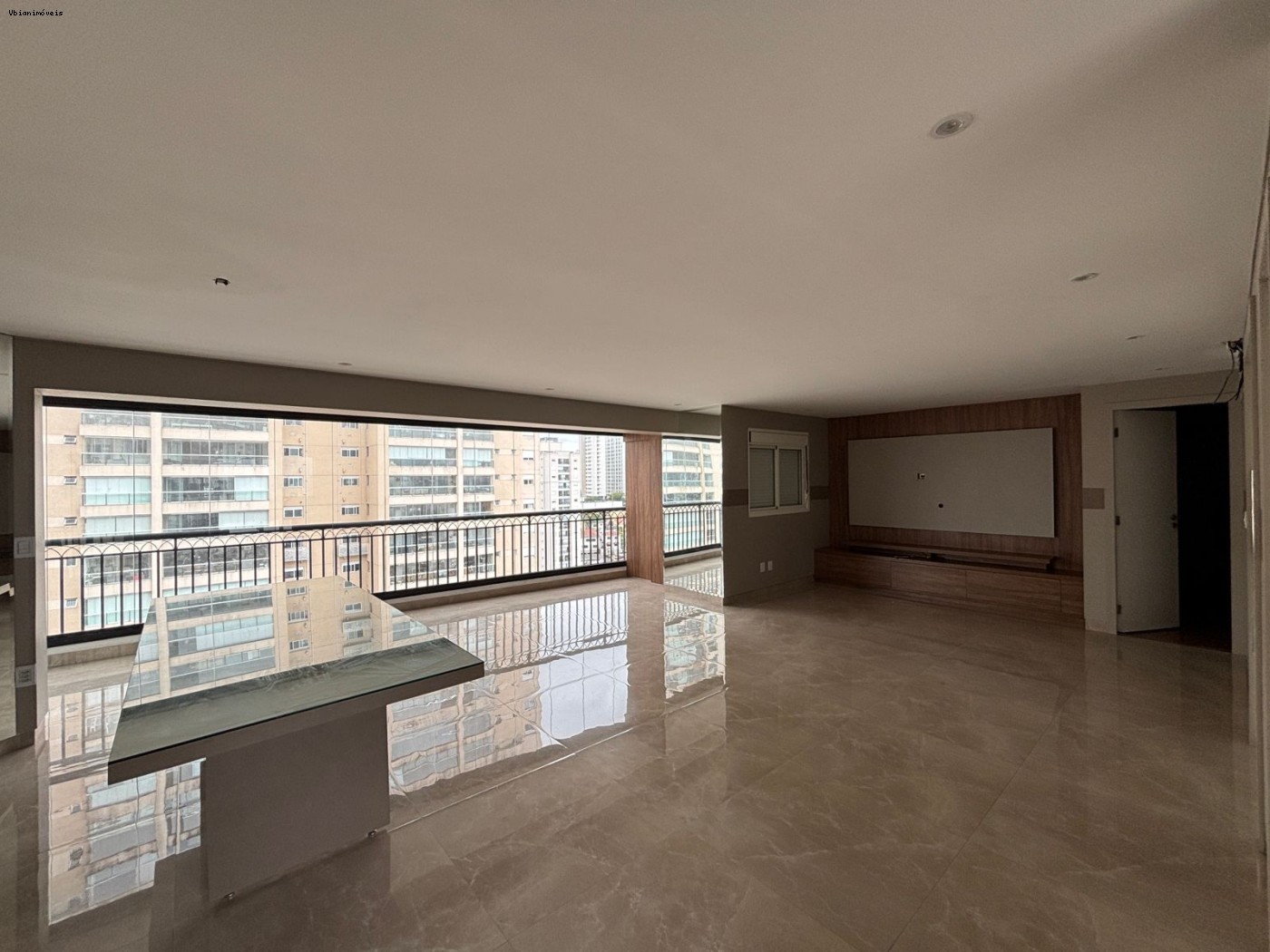 Apartamento à venda com 3 quartos, 156m² - Foto 11