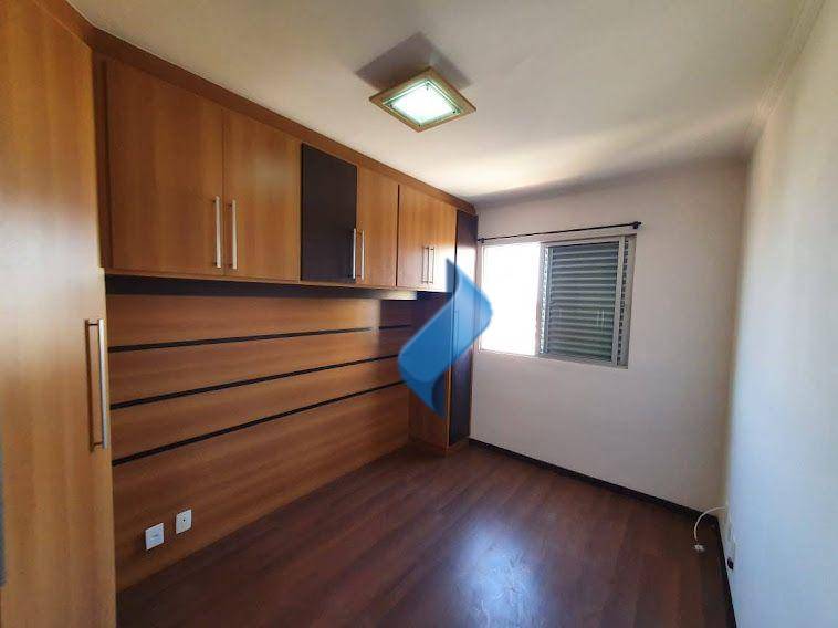 Apartamento à venda com 2 quartos, 63m² - Foto 11